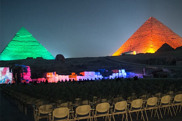 Spectacle son et lumière aux Pyramides de Gizeh