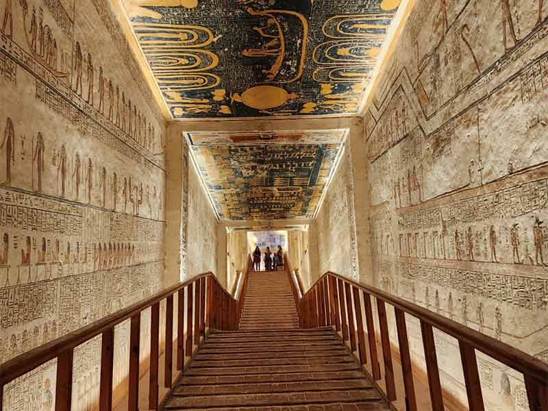 TOUR TO WEST & EAST BANKS ALL LUXOR SIGHTSEEING